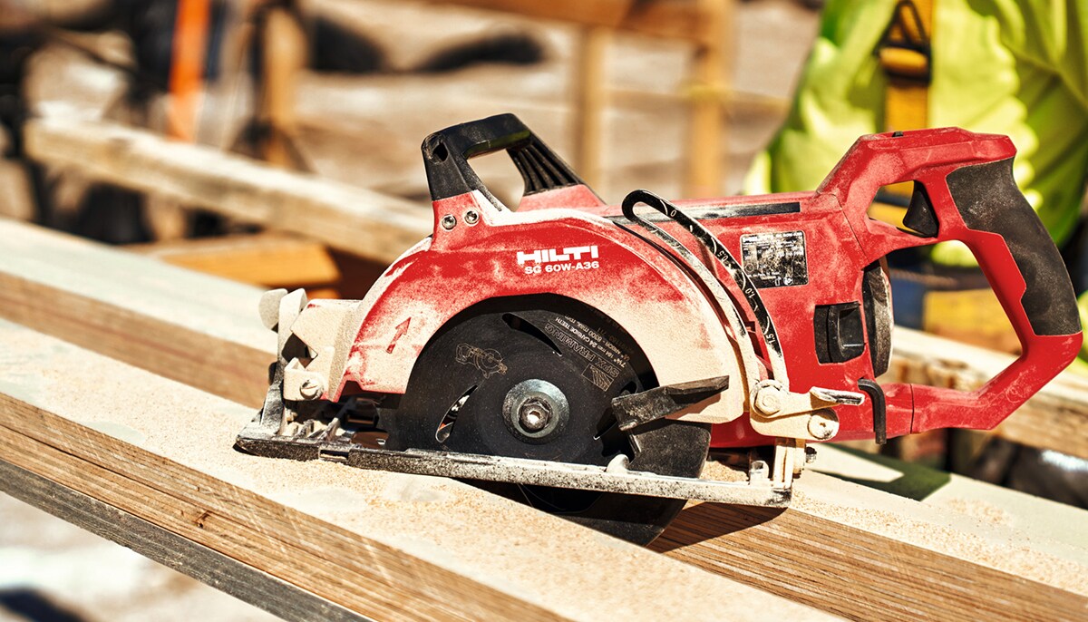 Skill saw sales with battery