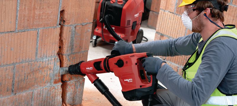 TE 60-AVR Rotary hammer Versatile and powerful SDS Max (TE-Y) rotary hammer for concrete drilling and chiselling, with Active Vibration Reduction (AVR) Applications 1