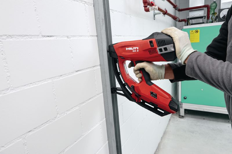 GX 3 Gas-actuated fastening tool Gas nailer with single power source for metal track, electrical, mechanical and building construction applications Applications 1
