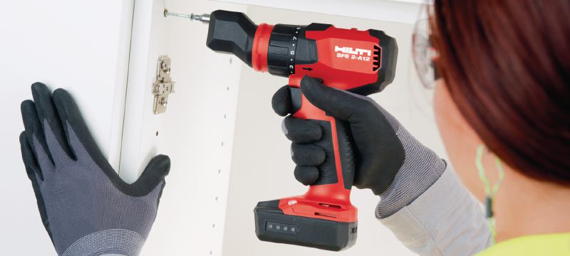 SFE 2-A12 Multi-head drill driver Subcompact-class 12V multi-head cordless drill driver (offset, right-angle, 13 mm keyless and hex bit holder) for installation work in tight spaces and around corners Applications 1