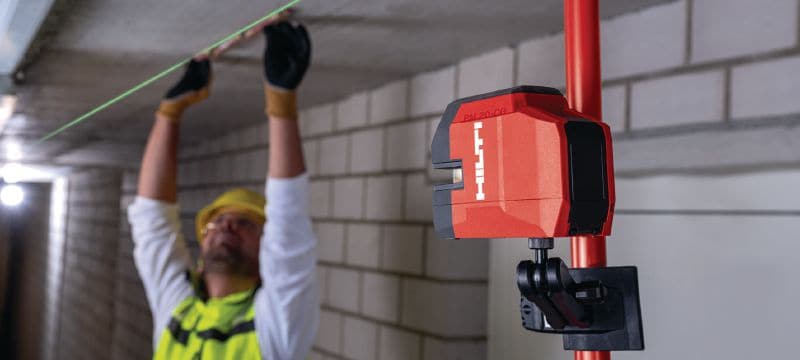 PM 20-CG Plumb and cross line laser Green beam combi-laser with 2 lines and 5 points for plumbing, levelling, aligning and squaring Applications 1