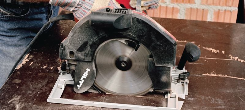 WSC 85 Circular saw Circular saw with combined plunge and pendulum for heavy-duty straight cuts up to 85 mm depth Applications 1